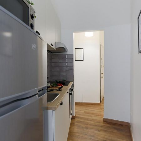 The Best Rent - Cozy Two-Bedroom Apartment Near Colonne S Lorenzo Milano Exteriör bild