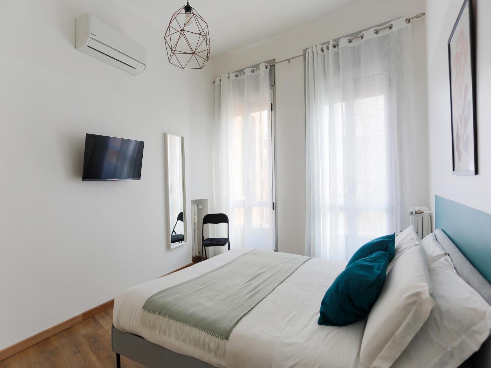 The Best Rent - Cozy Two-Bedroom Apartment Near Colonne S Lorenzo Milano Exteriör bild