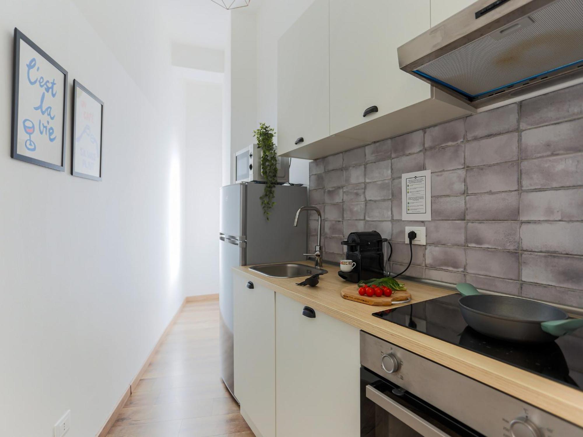 The Best Rent - Cozy Two-Bedroom Apartment Near Colonne S Lorenzo Milano Exteriör bild